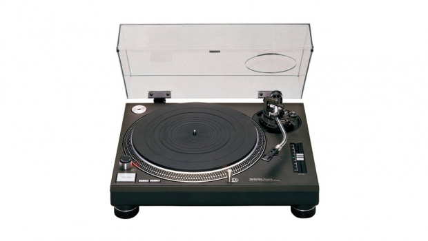 Technics SL 1210 MK2 Plattenspieler